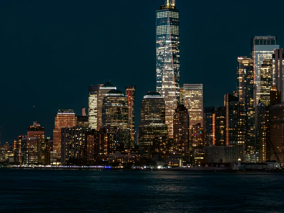 The Lower Manhattan skyline at night
